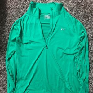 Under armor - sport material hoodie